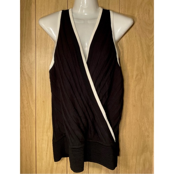 Cache Black Top - Picture 1 of 3